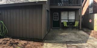 2 Bedroom Located off Brightside in Sharlo on LSU Bus Route! Great fenced yard with Patio 2 Bedroom Located off Brightside in Sharlo on LSU Bus Route! Great fenced yard with Patio Gallery 15