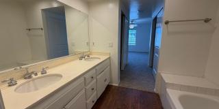 COSTA MESA 2 BEDROOM, 2 BATHROOM CONDO $3,475 (BRISTOL & BAKER) Gallery 33