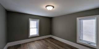 Newly Renovated 4 bedroom house Gallery 17