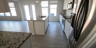 Spacious 4BR House in Charlotte Gallery 6