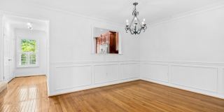 146 WASHINGTON Street Gallery 13