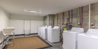 3 Square Apartments Gallery 20