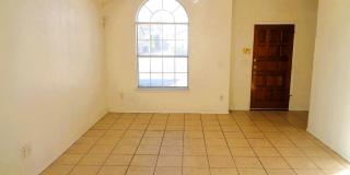 Welcome To This Charming Single Level Home With Evaporative Air Located In Quiet Eastside Neighborhood Welcome To This Charming Single Level Home With Evaporative Air Located In Quiet Eastside Neighborhood Gallery 4