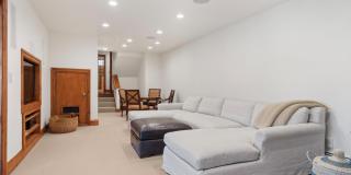 364 Ridge Road Gallery 34