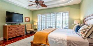 6605 STONINGTON DRIVE N Gallery 37