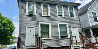 3 Bed, 1 Bath Near Downtown Columbus Gallery 1