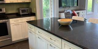 Beautiful Furnished Marsh Front Home - 6 mo Lease Term Gallery 18