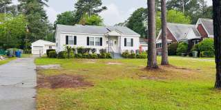 AVAILABLE NOW- Renovated in Rosewood! Gallery 1