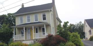 Spacious & Stylish 4-Bedroom home with Modern Amenities – Ideal Location! Gallery 1
