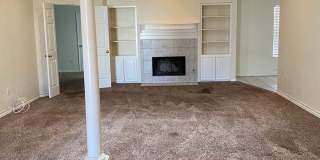 Spacious 3-Bedroom Home with Fireplace Gallery 6