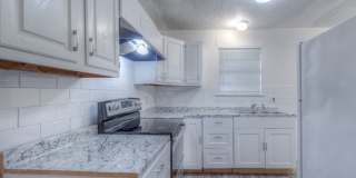 2 Bedroom 1 Bath Duplex Gallery 16
