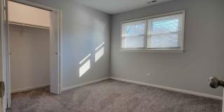 342 E Russell St Gallery 1