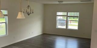 Room in 3 Bedroom Home at Mariners Ct Gallery 17