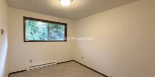 Cute 3 BD | 1.5 BA Home in Lake Oswego - Lake Access! Cute 3 BD | 1.5 BA Home in Lake Oswego - Lake Access! Gallery 9