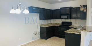 3BR 2BA Duplex with 2 Car garage Gallery 3