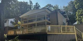 Spacious 4BR-4Bath House in Charleston Gallery 1