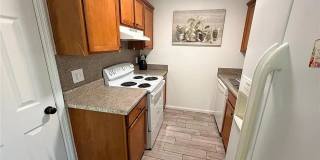 Room in 2 Bedroom Home at Mill Creek Pl Gallery 19