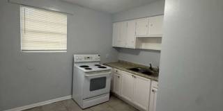 1305 W 6th St #1-4 Gallery 5