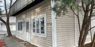 Nice and Spacious 1 Bedroom 1 Bath with Attached 1 Car Garage located in Wauconda! Gallery 7