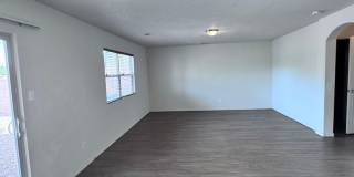 4 bedroom 2.5 bath home-New Flooring Gallery 8