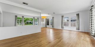 Nicely Updated 3/2 in Hyde Park Gallery 8
