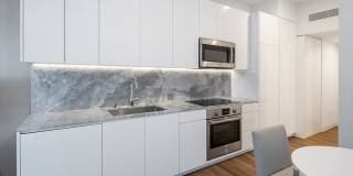 987 Queen St #708 Gallery 6