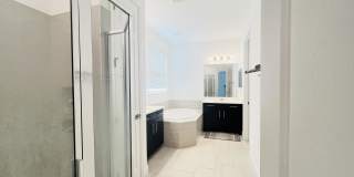 1225 Bristol Oaks Way Gallery 13