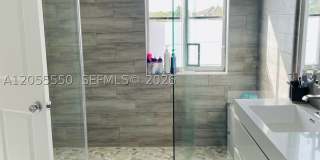 1652 Orchid Bnd Gallery 29