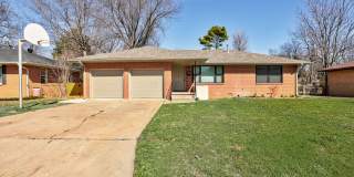 1219 Leslie Lane Gallery 1