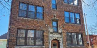 2 Bedroom, 1 Bathroom in Historical Woodland Avenue building! Gallery 1