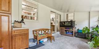Bellevue Home For Rent! Gallery 18