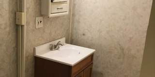 3 Bedroom Single Family Home in Goshen! Gallery 7