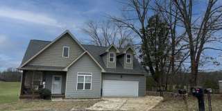 Great 3 Bedroom 2 Bath home w Garage Gallery 1
