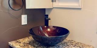Spacious 4BR House in Edgewater Gallery 47