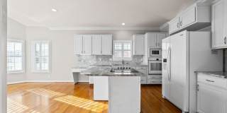 3 Bedroom 2 Bath Pet Friendly Home For Rent with Community Pool Access! Gallery 15