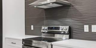 317 Porter St Gallery 12