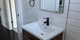 Renovated 3+ Bedroom Charmer Near Downtown Gallery 14