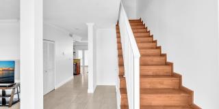 Spacious & Fully Renovated Townhome in East Hollywood – Prime Location! Gallery 4