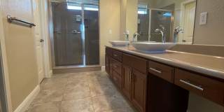 Stunning 4-Bedroom, 3-Bath Home – Available Now! Gallery 13