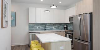 6 W End Court Gallery 4