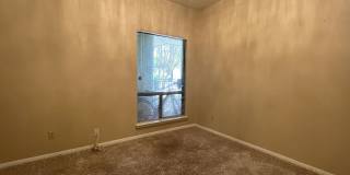 Wonderful 2/2 in Perfect Far West Location Gallery 14