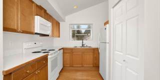 Bothell Hidden Creek 2BD/2BA Home Gallery 4