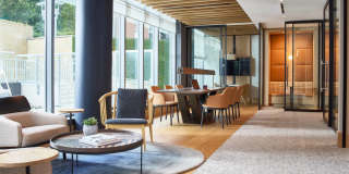 Ovation at Park Crest Gallery 30