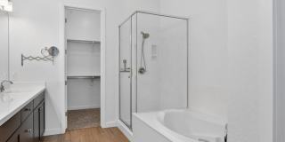 Move-In Ready | 3 Bed + Den | 3 Bath | Gated Community Gallery 12