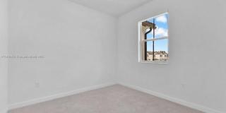 2558 SE 27th Dr Gallery 13