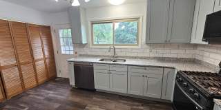 571 White Birch Road Gallery 7