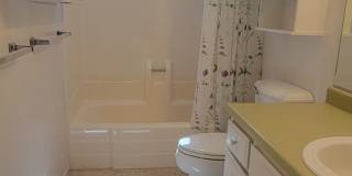 2 Bedroom Condo Near Sacramento River Trail 2 Bedroom Condo Near Sacramento River Trail Gallery 12