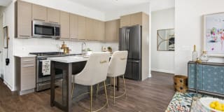 727 West Madison 727 West Madison Gallery 33