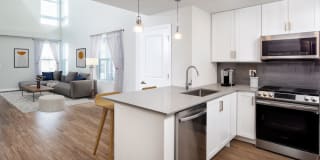 Avalon Harbor Isle Gallery 14