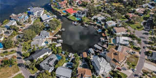 110 CARLYLE CIRCLE Gallery 78